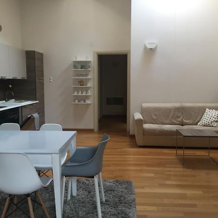 Casa Del Monastero Apartment โปลเปนาซเซ เดล การ์ดา ภายนอก รูปภาพ