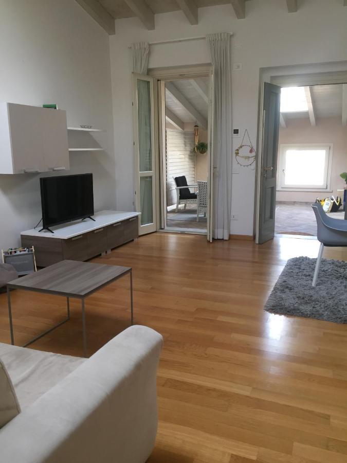 Casa Del Monastero Apartment โปลเปนาซเซ เดล การ์ดา ภายนอก รูปภาพ